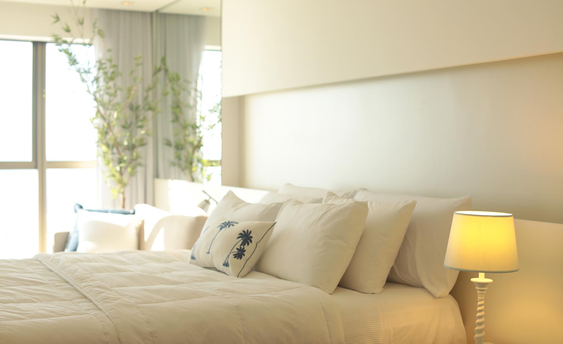 Queen — HY Beach Flats